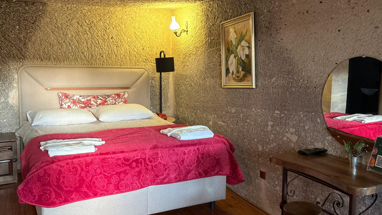 Family Cave Deluxe Teraslı Oda
