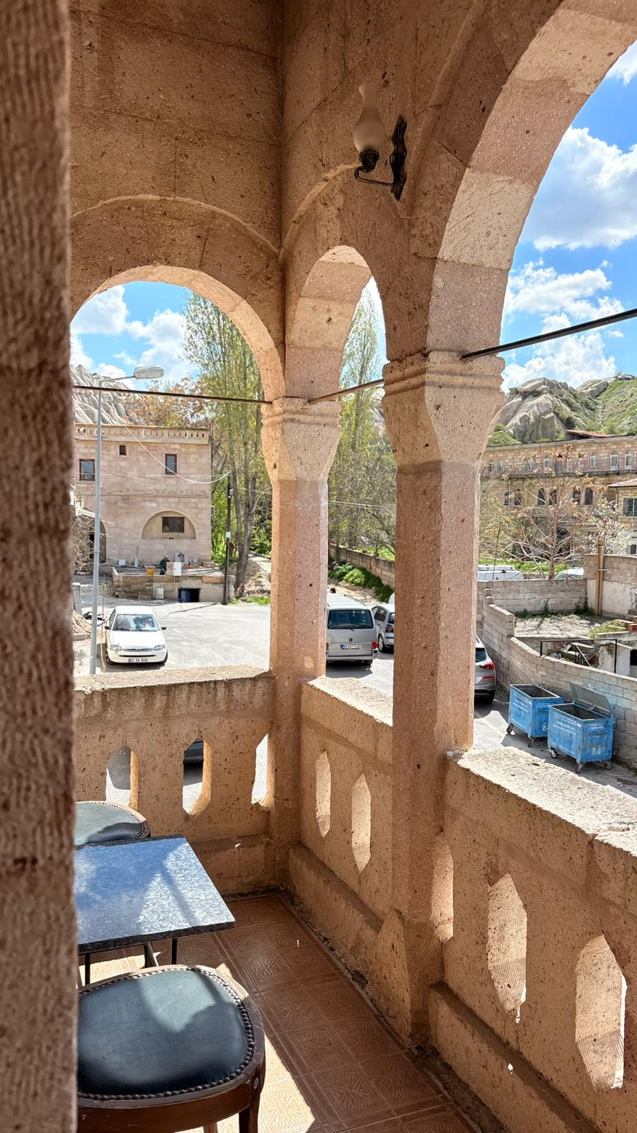 Triple Arch Oda