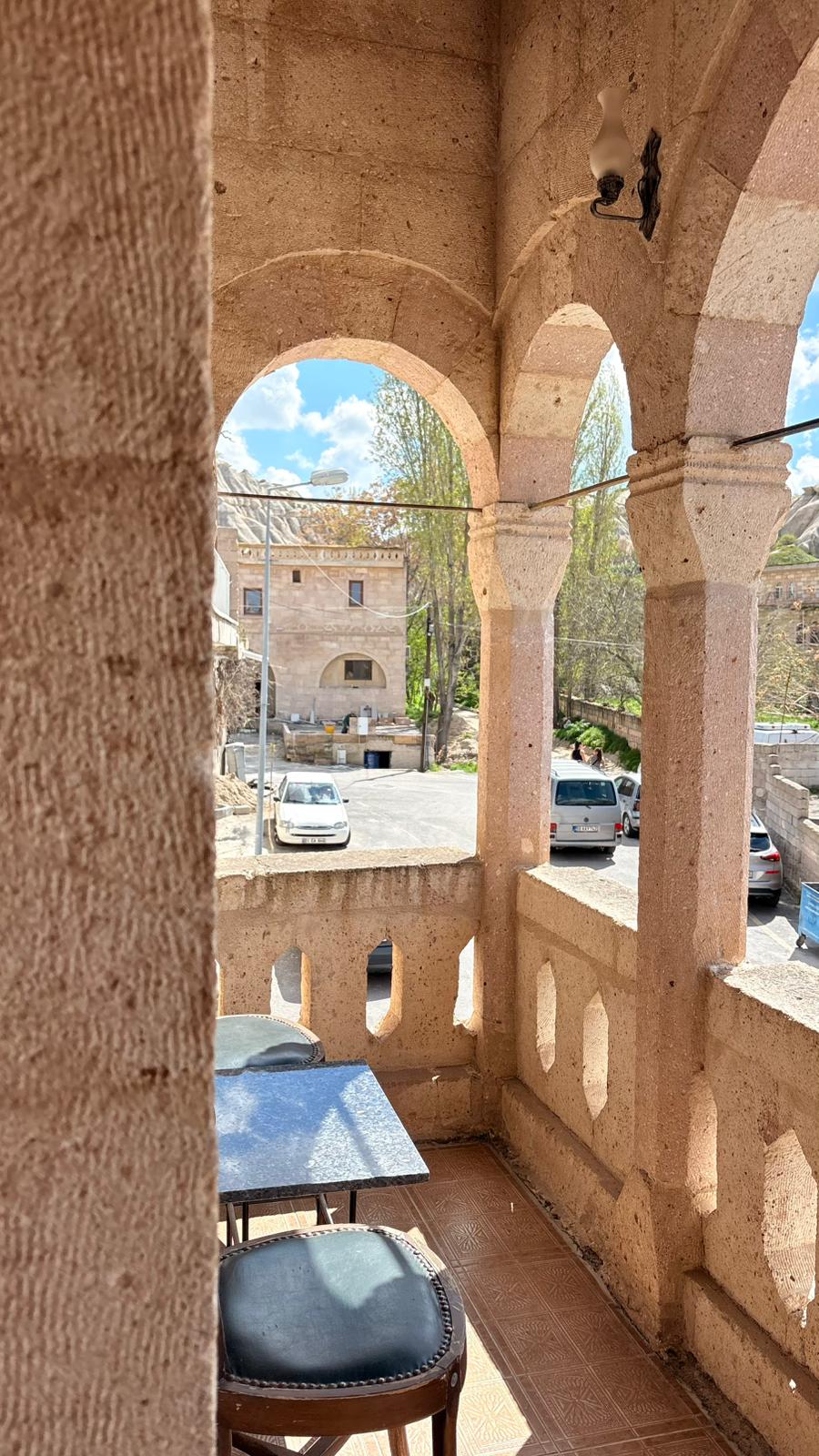 Triple Arch Oda